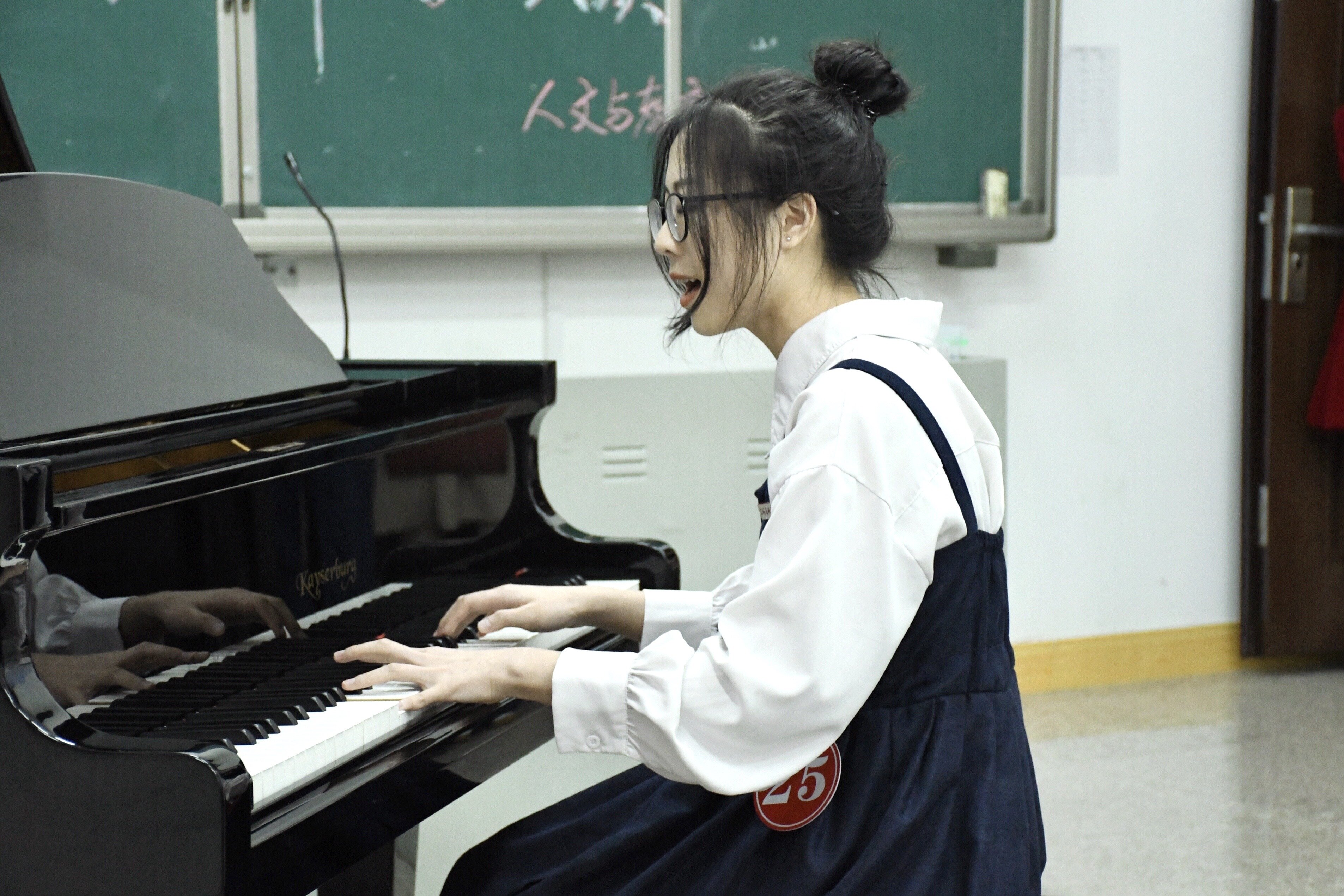 活动现场5 (兰韦爽)_proc.jpg 活动现场5 (兰韦爽)_proc.jpg