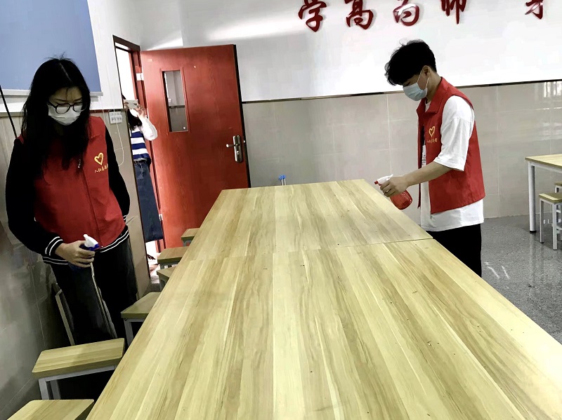活动现场3.jpeg 活动现场3.jpeg