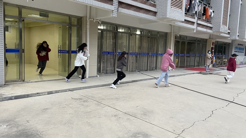 演练现场 (2) (1).jpg 演练现场 (2) (1).jpg