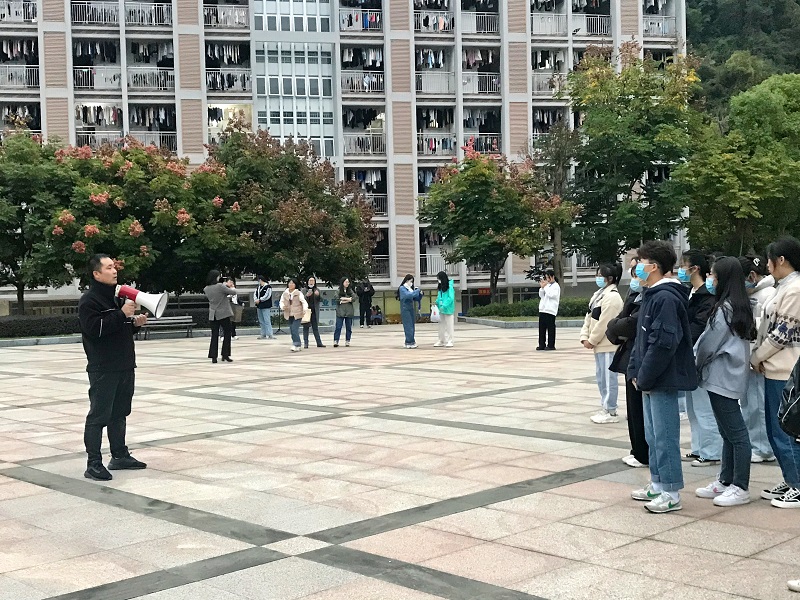 王淞老师讲话 (2).jpg 王淞老师讲话 (2).jpg