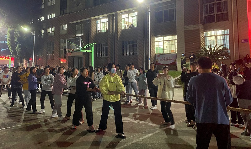 拔河1.jpg 拔河1.jpg