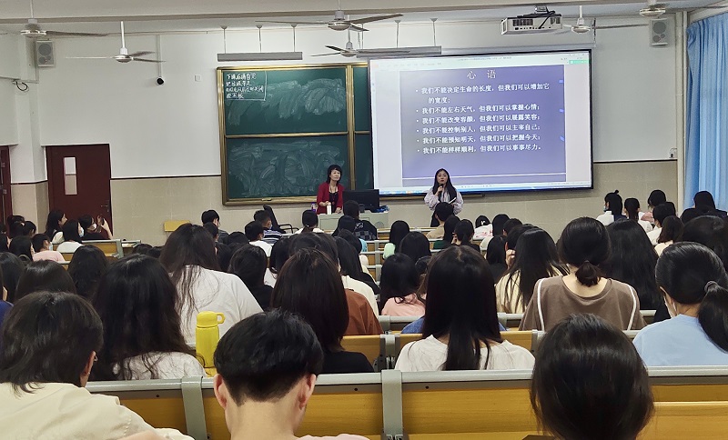 活动现场8.jpg 活动现场8.jpg